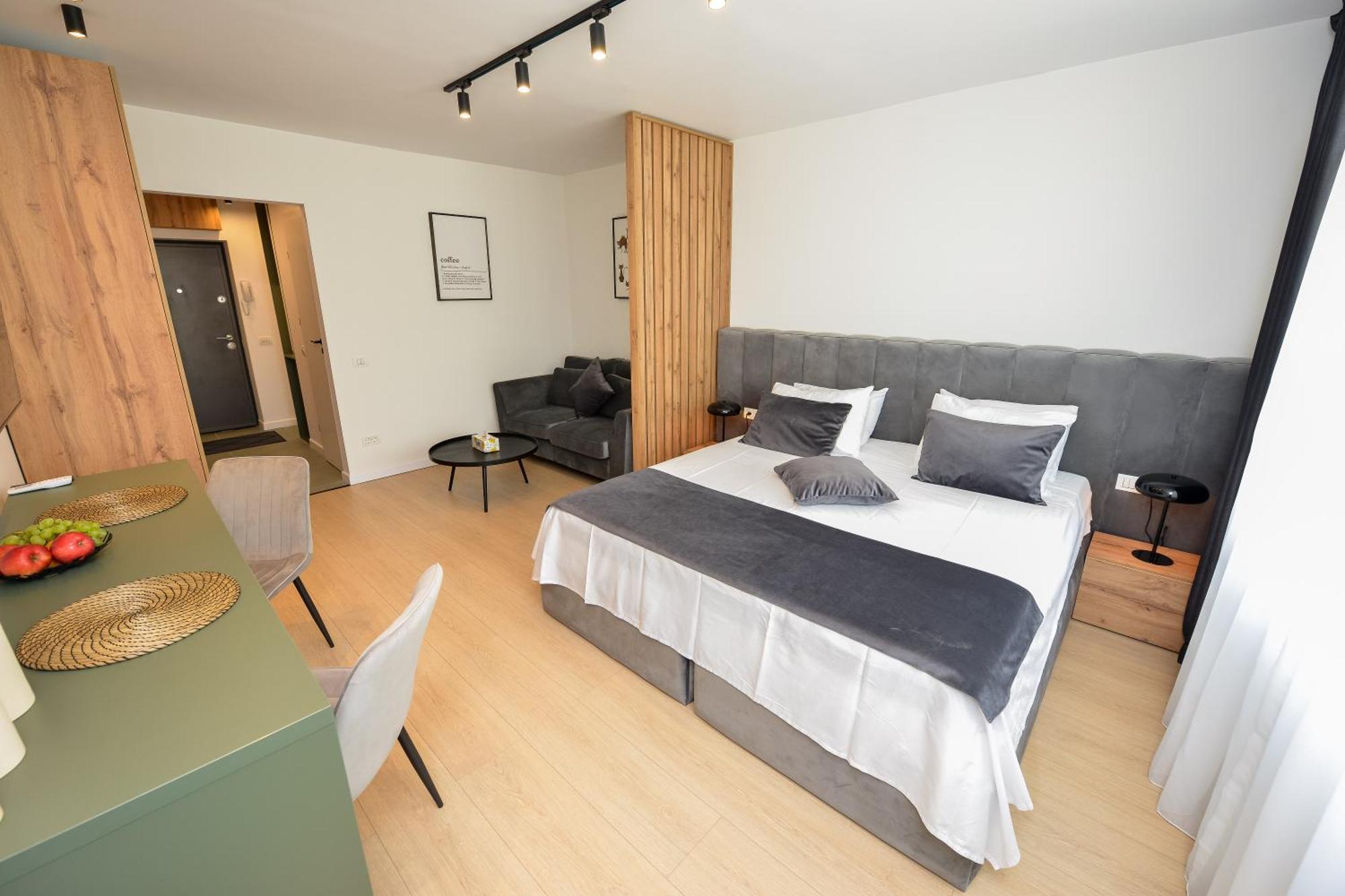 Tower By Grand Accommodation Bucharest Room photo